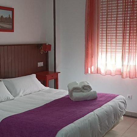 Hostal Dona Isabel Majadahonda Exterior foto