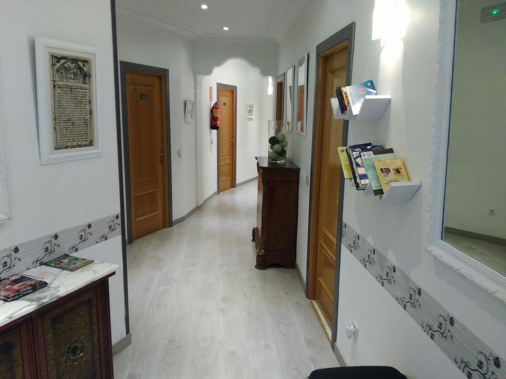 Hostal Dona Isabel Majadahonda Exterior foto